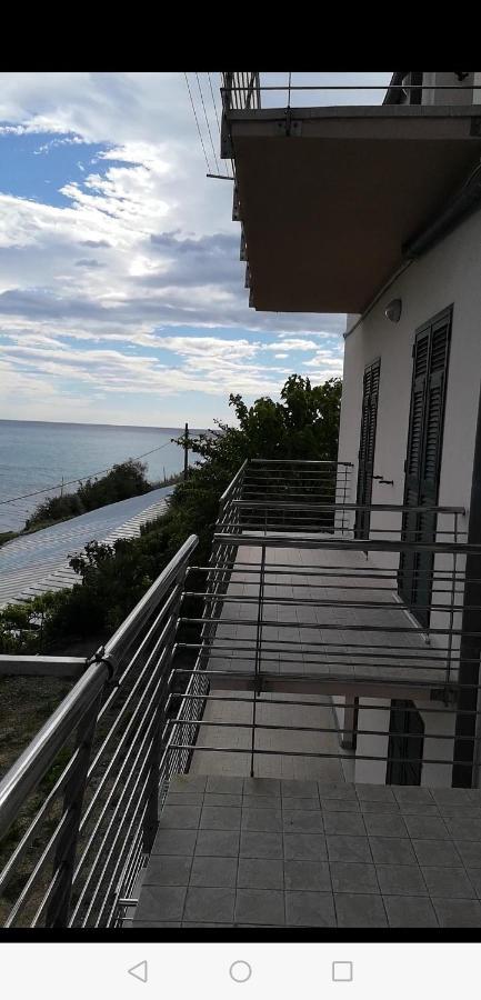 Da Rino Apartment Cipressa Luaran gambar